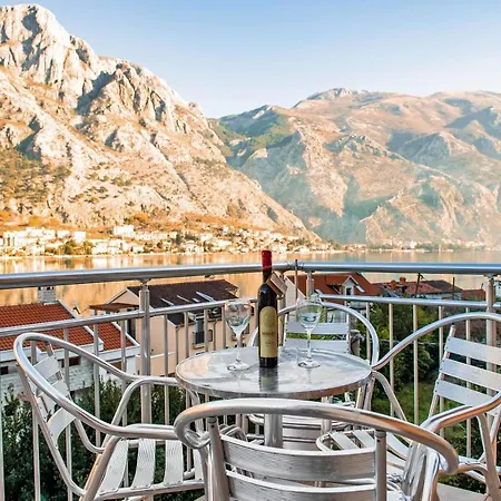 Apartments Markovic Kotor Exterior photo